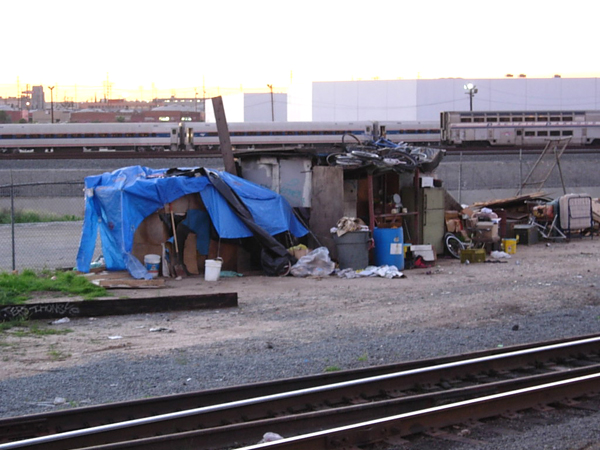 Growing homeless camps contrast with West Coast tech&nbsp;wealth